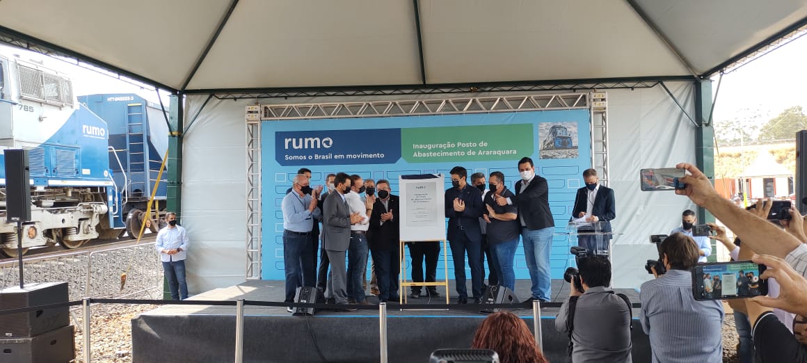 Foto 2 de 5 — Com investimento de R$140 mi, Rumo inaugura novo posto de abastecimento de locomotivas